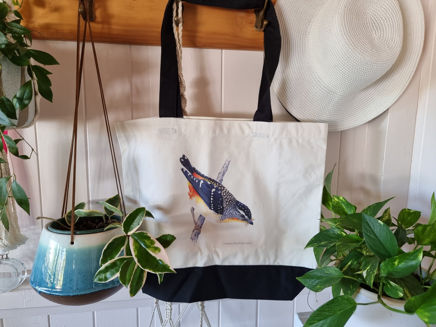 Tote Bag - Spotted Splendor: A Pardalote Portrait - Large