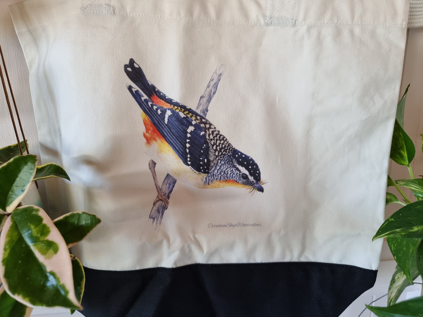 Tote Bag - Spotted Splendor: A Pardalote Portrait - Large
